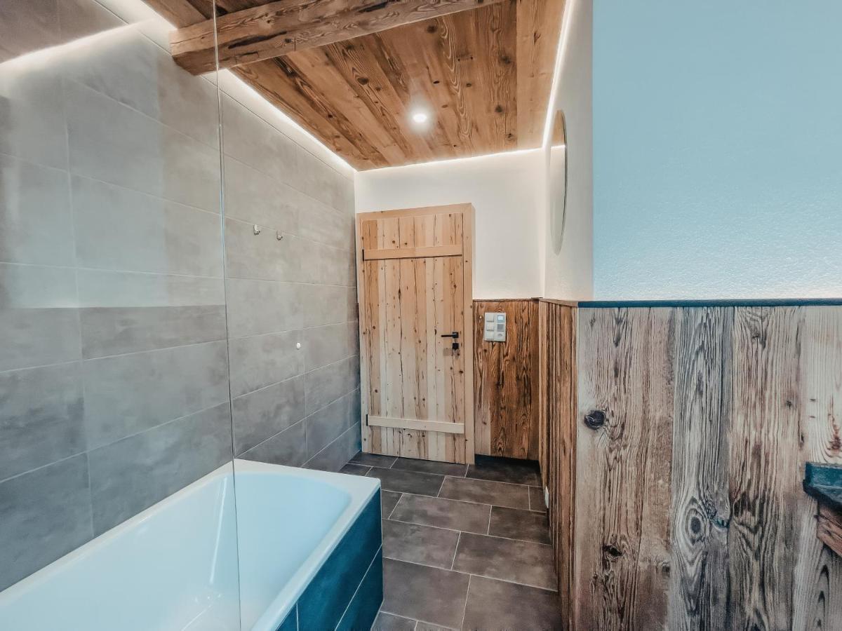 Oldwood Chalet - Balcony & Car Park By Alpenluxus Appartements Fügen Εξωτερικό φωτογραφία