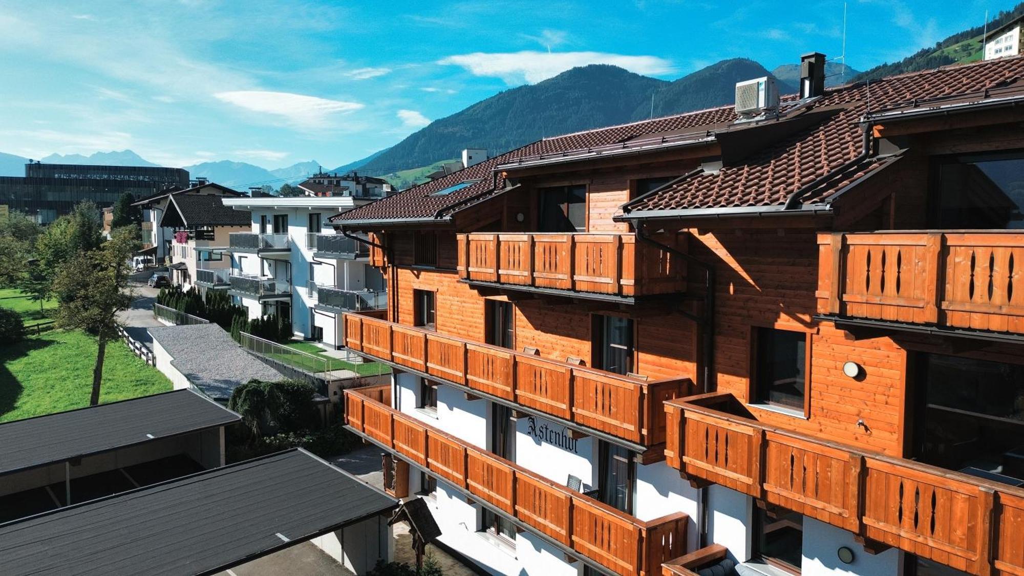 Oldwood Chalet - Balcony & Car Park By Alpenluxus Appartements Fügen Εξωτερικό φωτογραφία